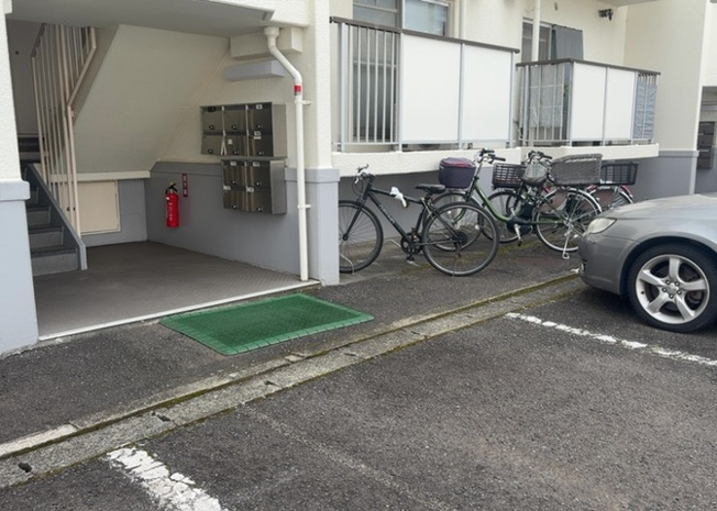 【駐輪場】 | エクレール相模原 | マンションの駐輪場は、事前に空きがあるか確認を取ると安心です。せっかく入居したのに駐輪スペースがない！なんてことになったら大変ですよね。そこで、内見時や購入前にはまず事前に確認しておくと良いでしょう。