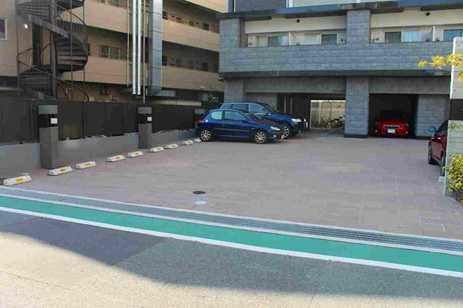 【駐車場】フレンシアノイエ江坂