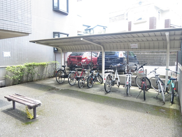 ボヌール西ヶ岡のその他共用部分|駐輪場　※実際の使用状況とは異なります(現況優先　