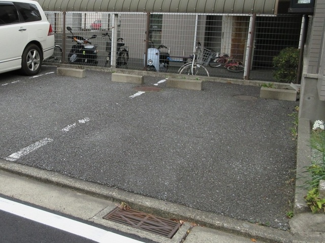 ボヌール西ヶ岡の駐車場|駐車場　※実際の使用状況とは異なります(現況優先　