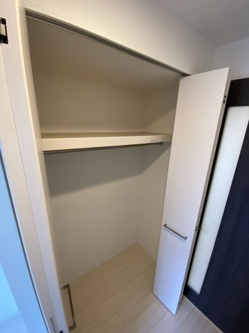 レオンコンフォート梅田北の収納|レオンコンフォート梅田北　クローゼット
