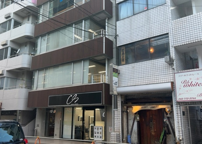 【外観】 | サンウッド町田 | 土地を買う際、住む地域の自治体や福祉の補助制度にも注目してみましょう。子供や老人の医療補助やゴミ出しのルールなど、自治体によってルールに大きな違いがあるため、暮らしやすい土地で判断するとよいでしょう。