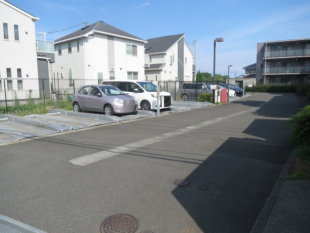 ブールヴァル西原の駐車場|※実際の使用状況とは異なります(現況優先)