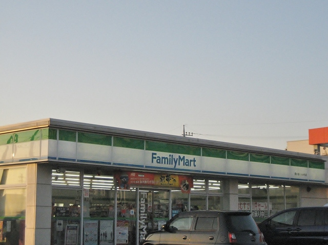ブールヴァル西原のその他|ファミリーマート泉かまくらみち店