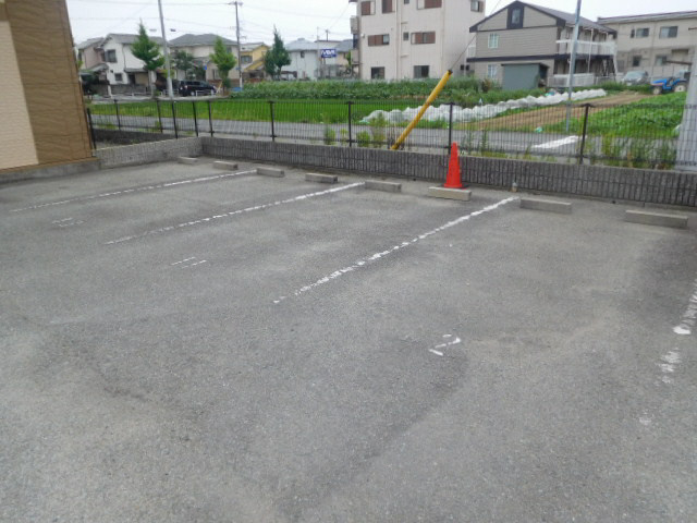 コンパスローズ白浜の駐車場