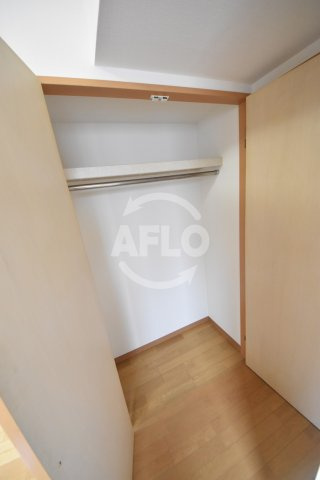 ジュネーゼ梅田北プラウディアの収納|ジュネーゼ梅田北プラウディア　クローゼット