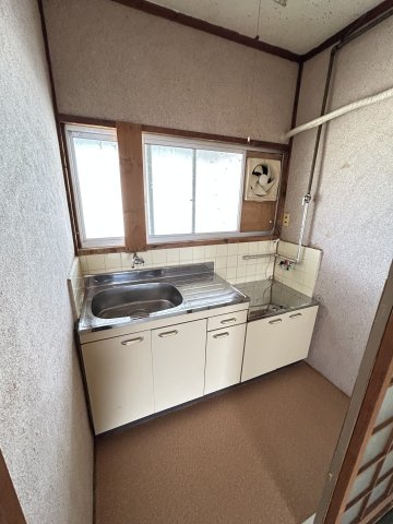 富田林市山中田アパートのキッチン