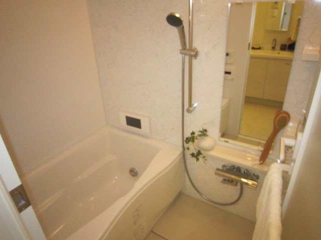 アーバネックスみなと元町の浴室