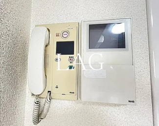 【設備】 | ファミール銀座イースト | モニター付きインターホンです。