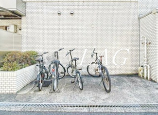 【その他共用部分】 | グローリア初穂大塚 | 駐輪場です。