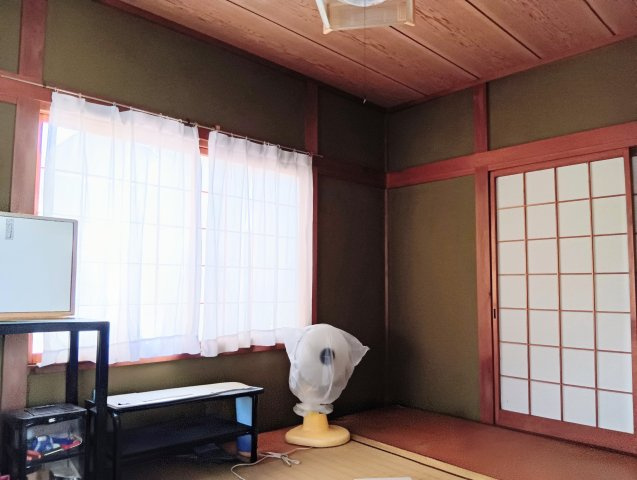 売中古戸建　藤枝市岡部町内谷の和室|離れ：独立性の高いはなれの和室。落ち着いた時間を過ごせる心地よい一室です。