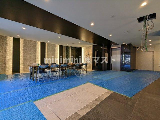 大阪市福島区大開１丁目の賃貸マンションのロビー