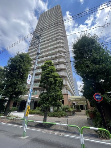 ライオンズタワー池袋の外観