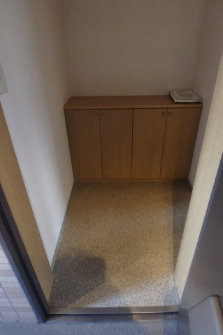 コーポ向島の玄関
