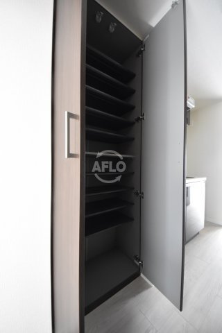 ファーストフィオーレ新梅田の収納|ファーストフィオーレ新梅田　シューズボックス