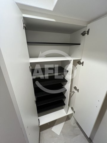 セレニテ天六ミラクの収納|セレニテ天六ミラク　シューズボックス