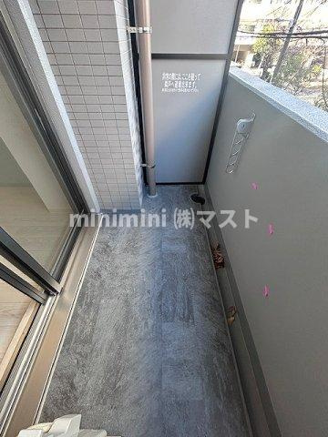 大阪市此花区西九条１丁目の賃貸マンションのバルコニー