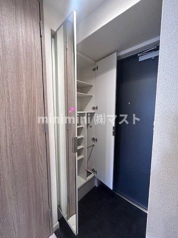 大阪市此花区西九条１丁目の賃貸マンションの収納