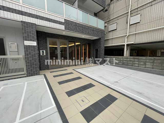 大阪市此花区梅香１丁目の賃貸マンションのエントランス