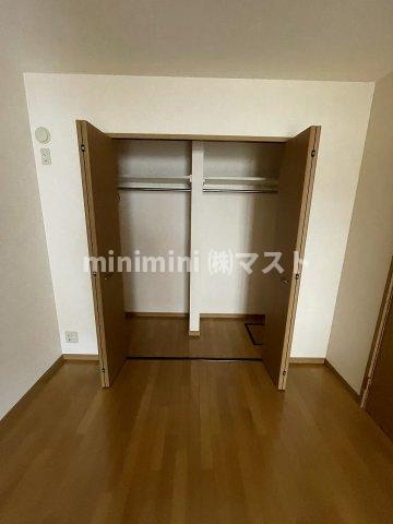 大阪市此花区春日出南１丁目のアパートの収納