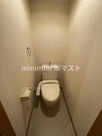 大阪市此花区春日出南１丁目のアパートのトイレ