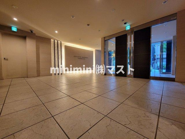 大阪市此花区西九条３丁目の賃貸マンションのロビー