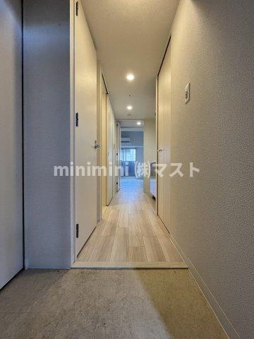 大阪市此花区西九条３丁目の賃貸マンションの玄関