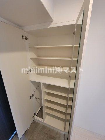 大阪市此花区伝法４丁目の賃貸マンションの収納