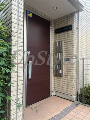【エントランス】 | シュテルンビルト
