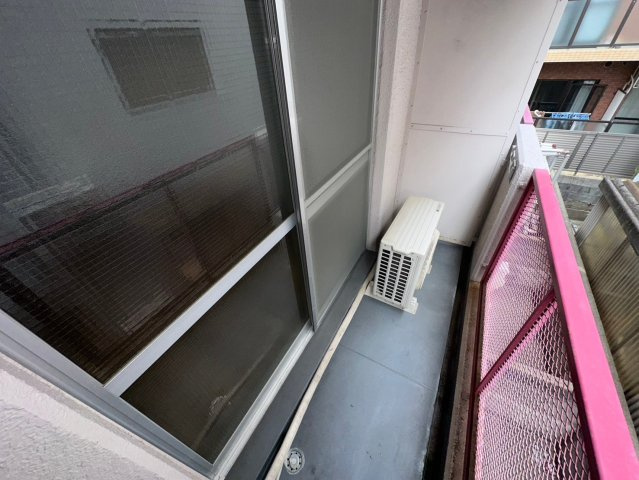 ビシック西進のバルコニー