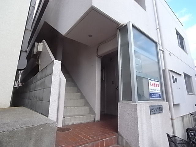 ビシック西進のエントランス