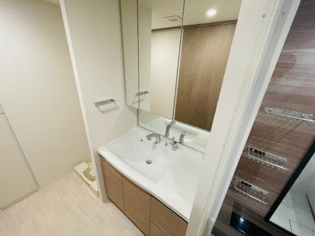 神戸市中央区北長狭通４丁目の賃貸マンションの洗面所