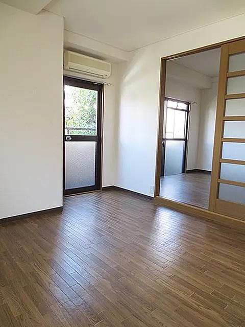 神戸市東灘区本庄町２丁目の賃貸マンションの居間・リビング
