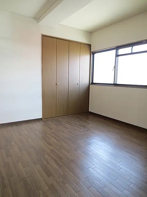 神戸市東灘区本庄町２丁目の賃貸マンションの居間・リビング