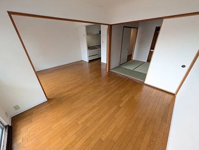 神戸市東灘区魚崎南町２丁目の賃貸マンションの居間・リビング
