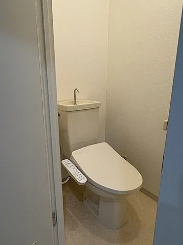 神戸市東灘区本山中町４丁目の賃貸マンションのトイレ