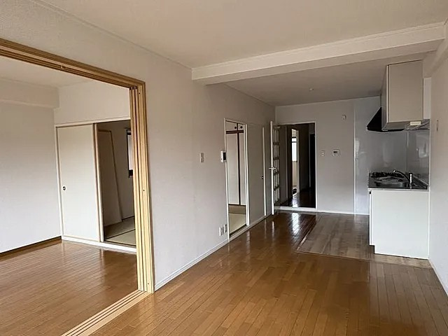 神戸市東灘区本山中町４丁目の賃貸マンションの居間・リビング