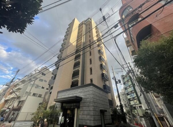 神戸市中央区中山手通１丁目の賃貸マンションの外観