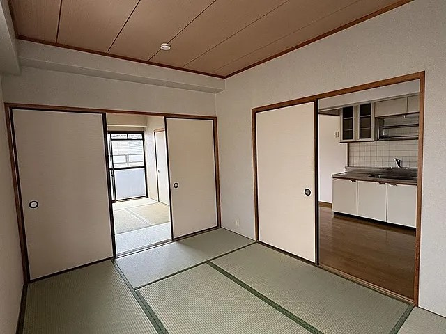 神戸市東灘区本山中町４丁目の賃貸マンションの居間・リビング