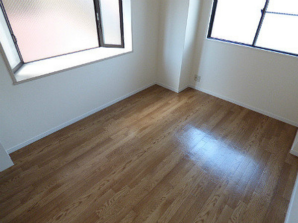 神戸市東灘区本山中町４丁目の賃貸マンションの居間・リビング
