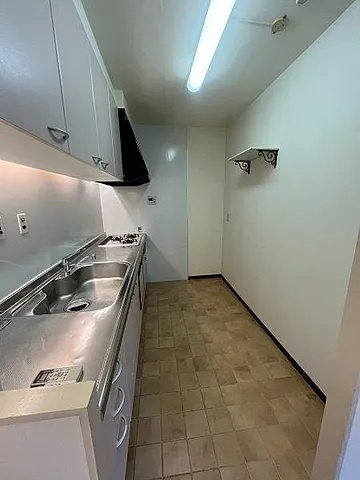 芦屋市朝日ケ丘町の賃貸マンションのキッチン