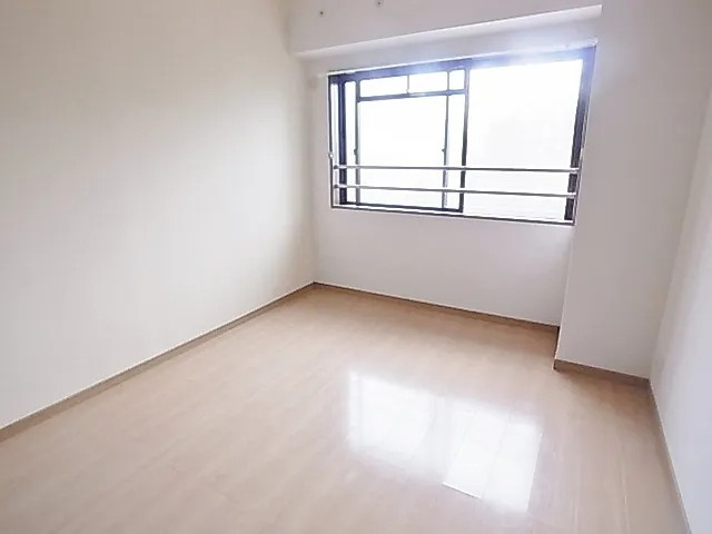 神戸市東灘区深江南町３丁目の賃貸マンションの居間・リビング