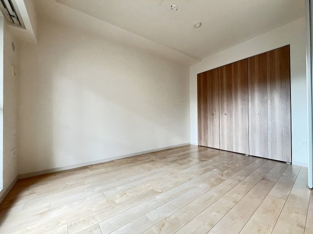 神戸市東灘区田中町５丁目の賃貸マンションの居間・リビング