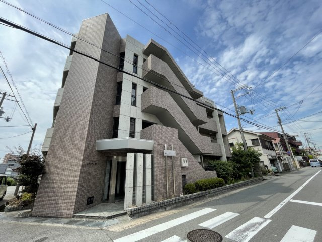 芦屋市西芦屋町の賃貸マンションの外観
