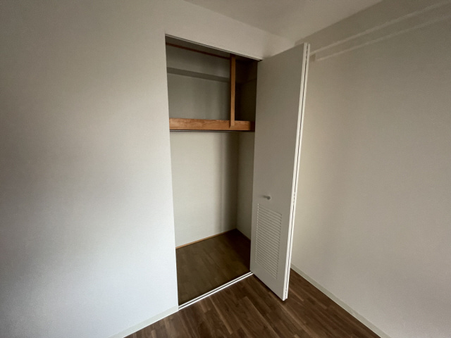 芦屋市西芦屋町の賃貸マンションの収納