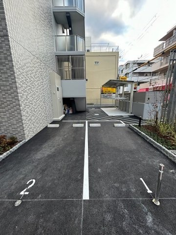 神戸市中央区琴ノ緒町４丁目の賃貸マンションの駐車場