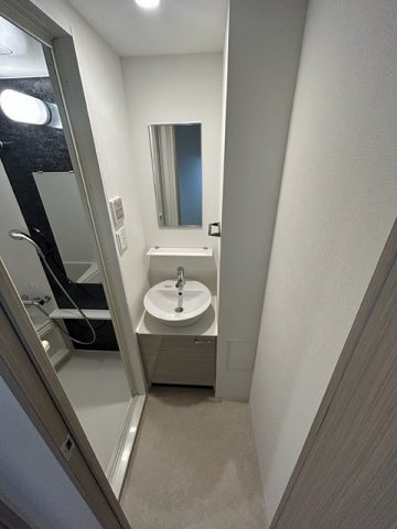 神戸市中央区琴ノ緒町４丁目の賃貸マンションの洗面所