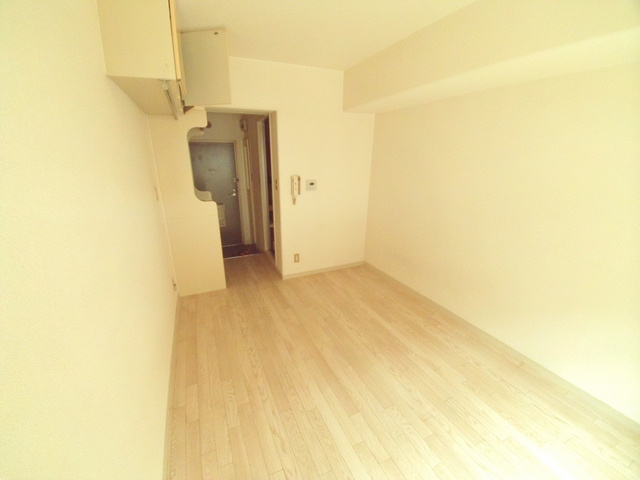 神戸市東灘区深江本町１丁目の賃貸マンションの居間・リビング