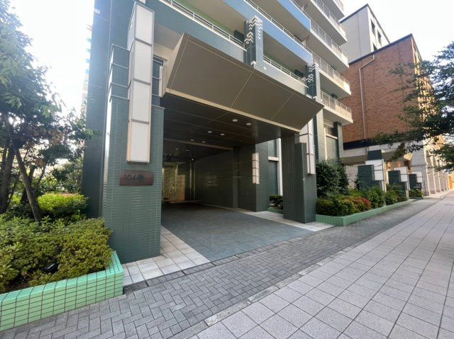 神戸市中央区伊藤町の賃貸マンションのエントランス