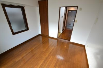 神戸市灘区城内通４丁目の賃貸マンションの洋室